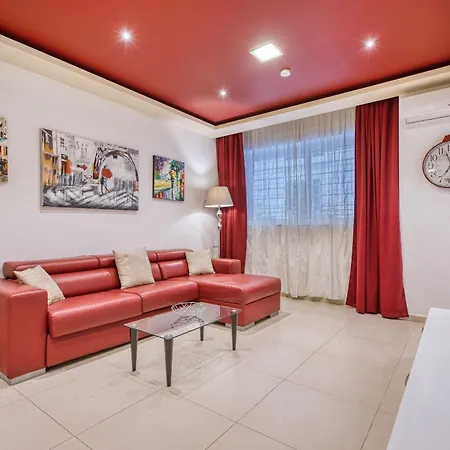 Modern 2 Bedroom Flat With Yard In Nbor1-1 スリーマ