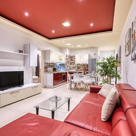 Modern 2 Bedroom Flat With Yard In Nbor1-1 Appartement