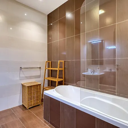 Modern 2 Bedroom Flat With Yard In Nbor1-1 Sliema