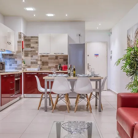 Modern 2 Bedroom Flat With Yard In Nbor1-1 スリーマ